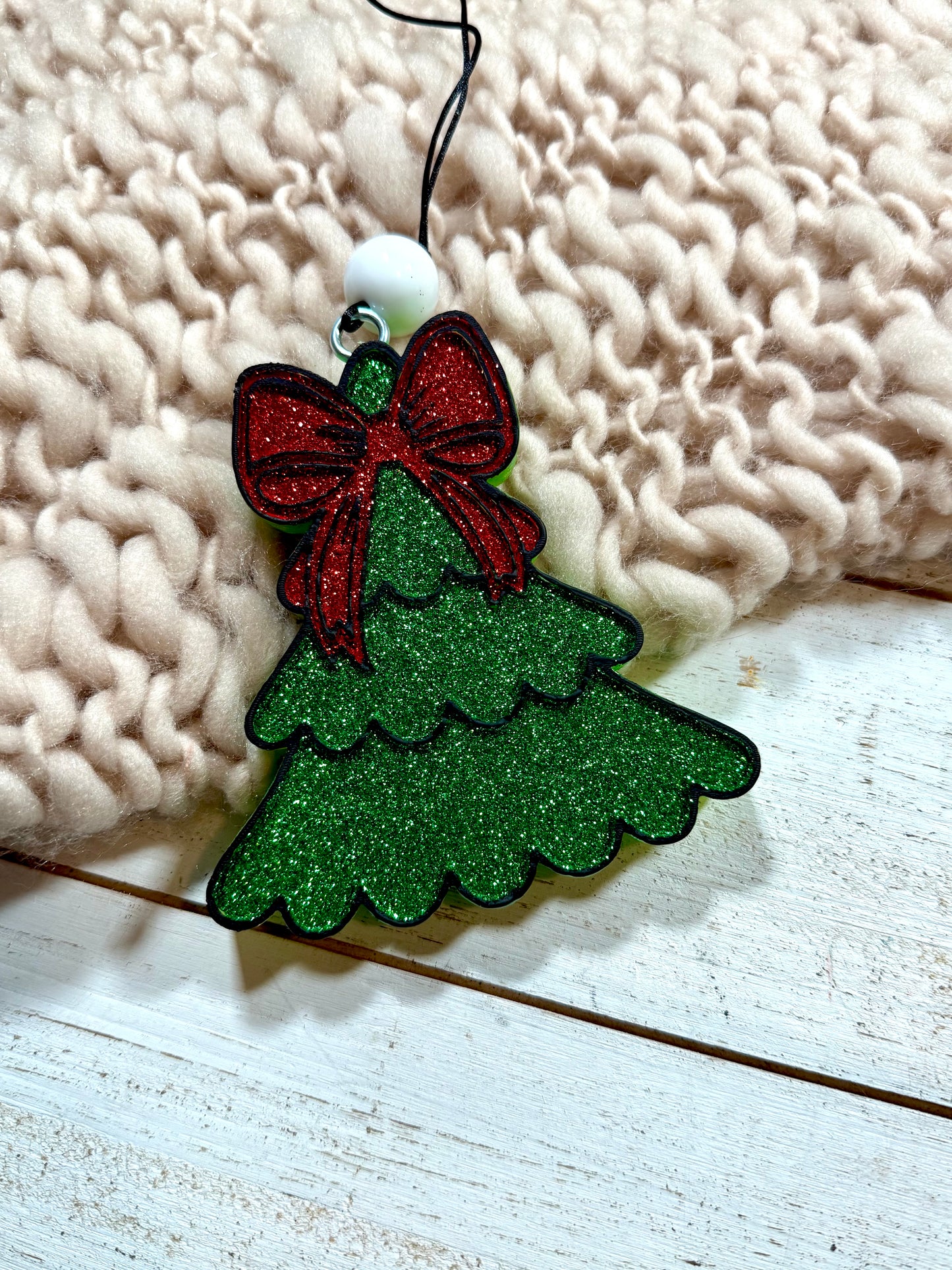 Tree with bow freshie