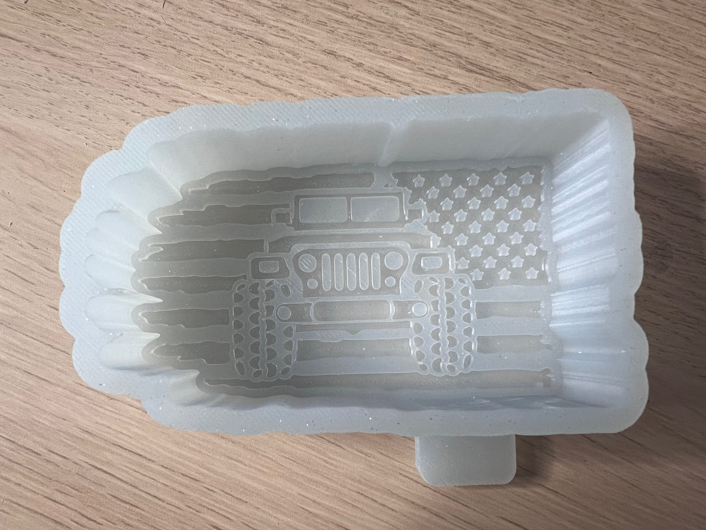 Big wheels and flag custom freshie