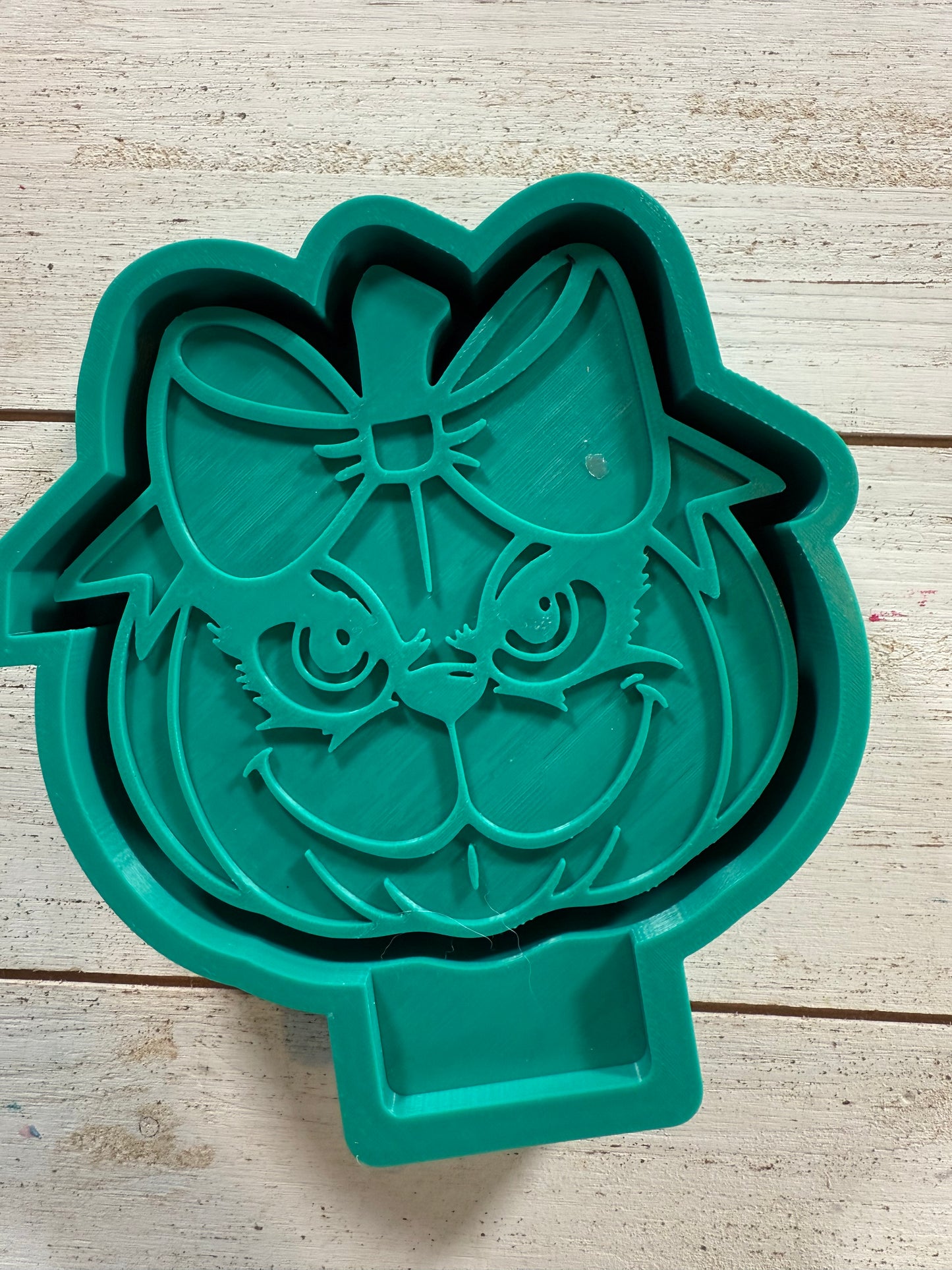 Grouchy pumpkin freshie