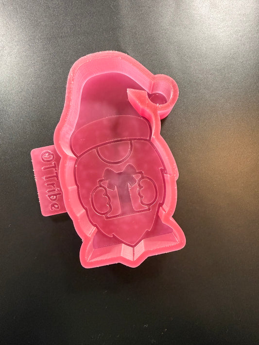 Gnome with present freshie